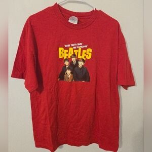 VINTAGE Beatles T Shirt Mens Size XL Red American Tour Crew Neck Reprint 2002